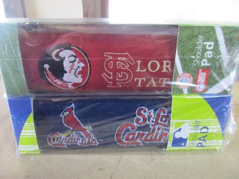 8 shoulder pads - 4 ST. Louis cardinals and 4 Florida state
