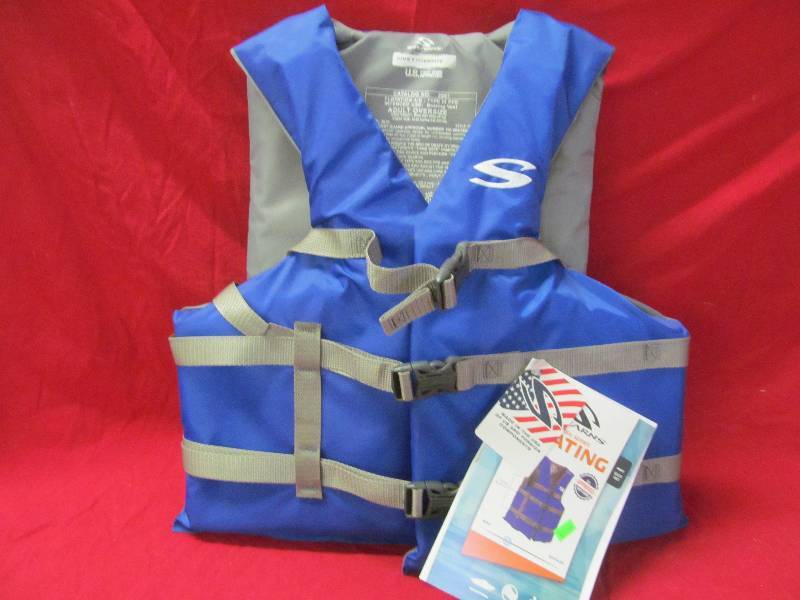 lot 4 image: life vest
