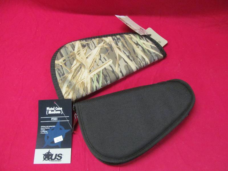 lot 17 image: pistol cases