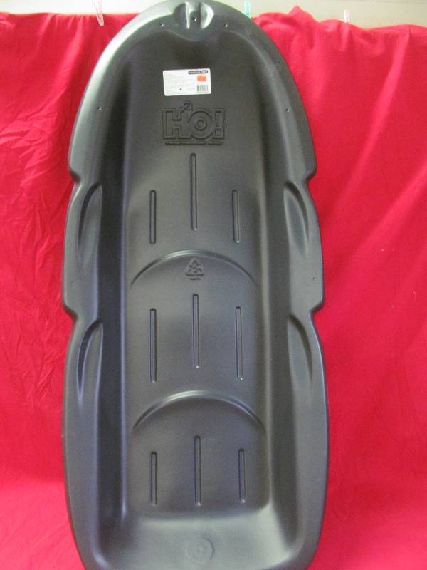 lot 104 image: sled