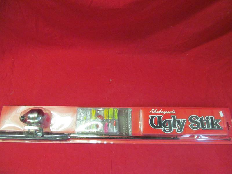 lot 155 image: Ugly Stick