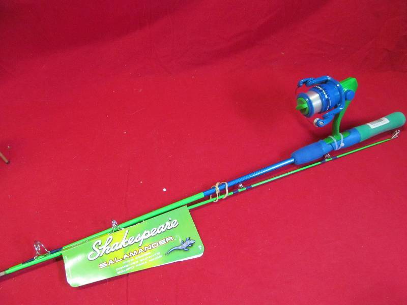 lot 211 image: fishing rod comb.