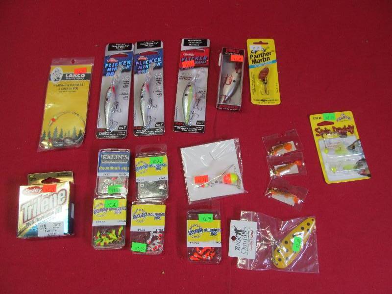 lot 246 image: fishing tackle