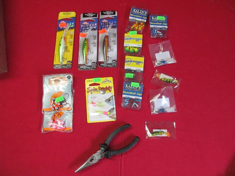 lot 253 image: fishing tackle
