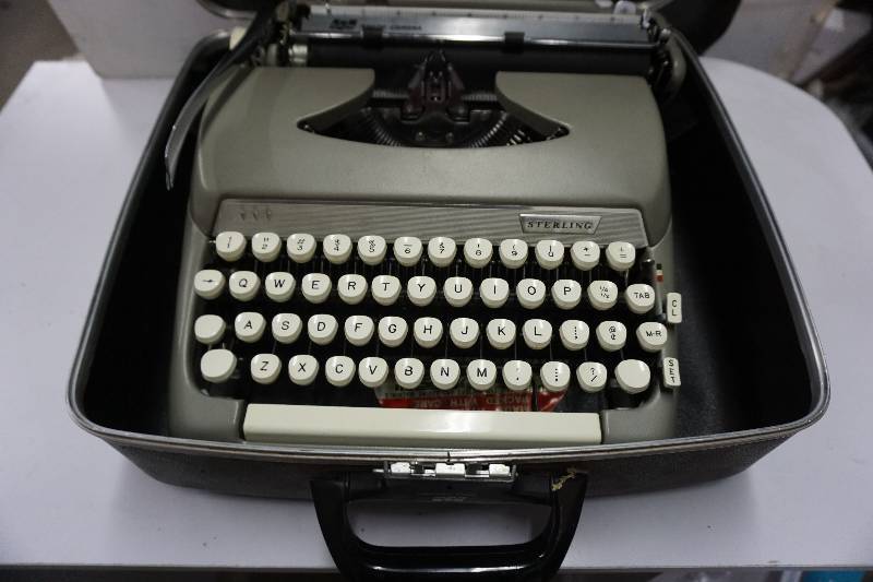 Smith Corona Sterling Typewriter With Case