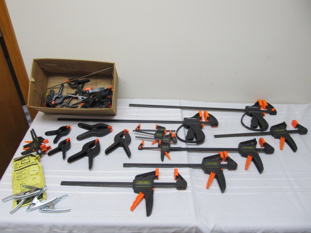 lot 48 image: Lot of Woodworking Clamps