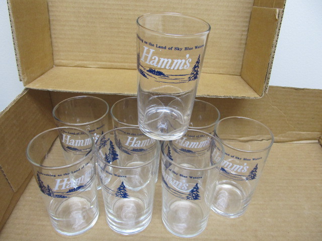 lot 57 image: Set of 8 Vintage HAMMS Beer Glasses