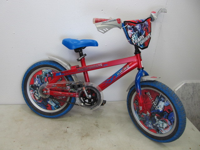 lot 72 image: Excellent Condiiotn Childs TRANSFORMERS Bicycle