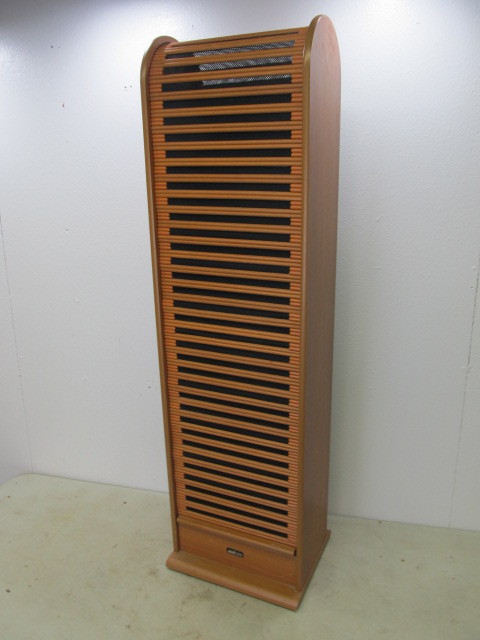 lot 99 image: Nice Roll-Top DVDCD Storage Cabinet