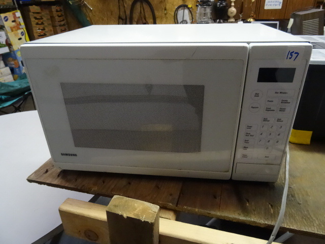 Samsung microwave. Works. Model MW6...