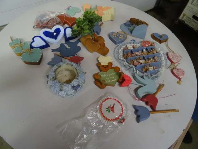 Large lot of misc wood home dcor...