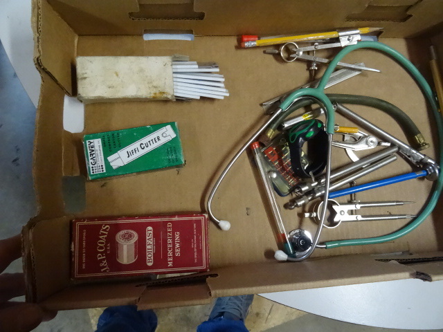 Box cutters. Drafting tools and mor...