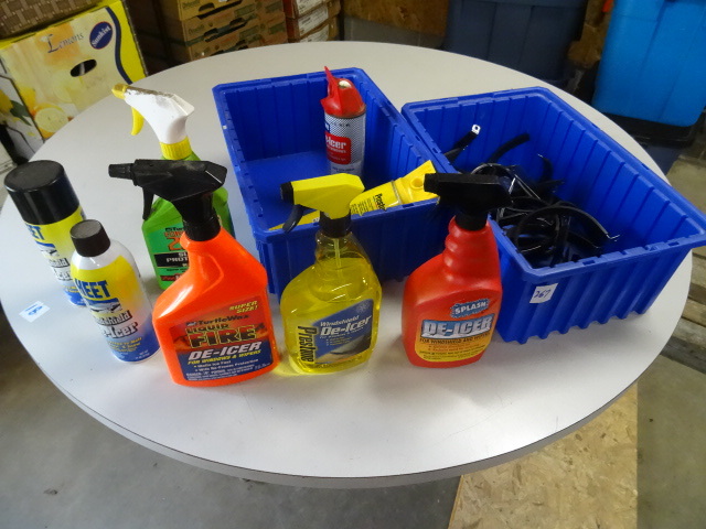 2 blue tubs. Insulated hanger clamp...