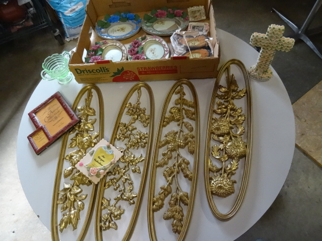 Wall hanging dcor. And misc pictu...