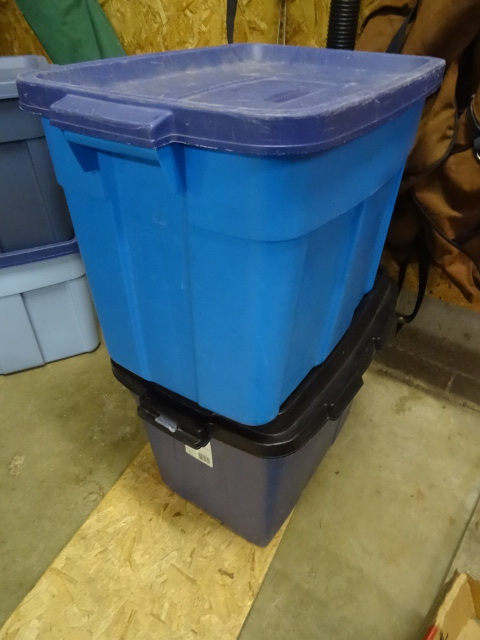 19 gallon storage totes