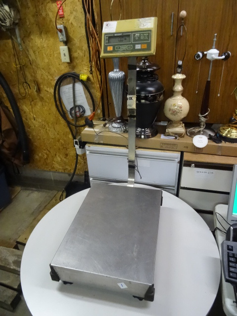 A and D Scale. FV-150K. 300 lb capacity. Works