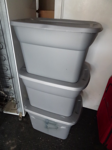 3 Sterilite 18 gal tubs