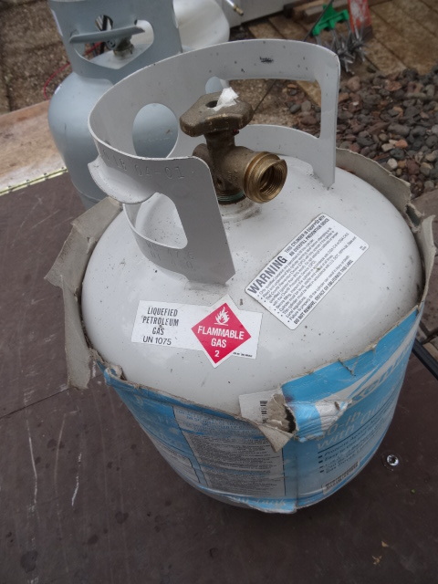 20 lb new style lp tank