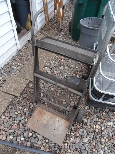 2 wheeler set up as a oxt acetylene cart