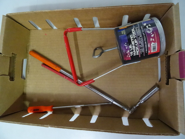 16 lb magnetic pick up tool.  3 extension magnets.