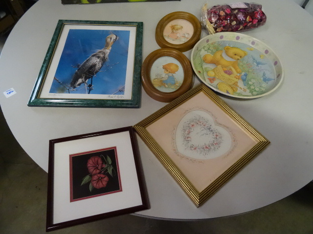 Misc wall hanging dcor