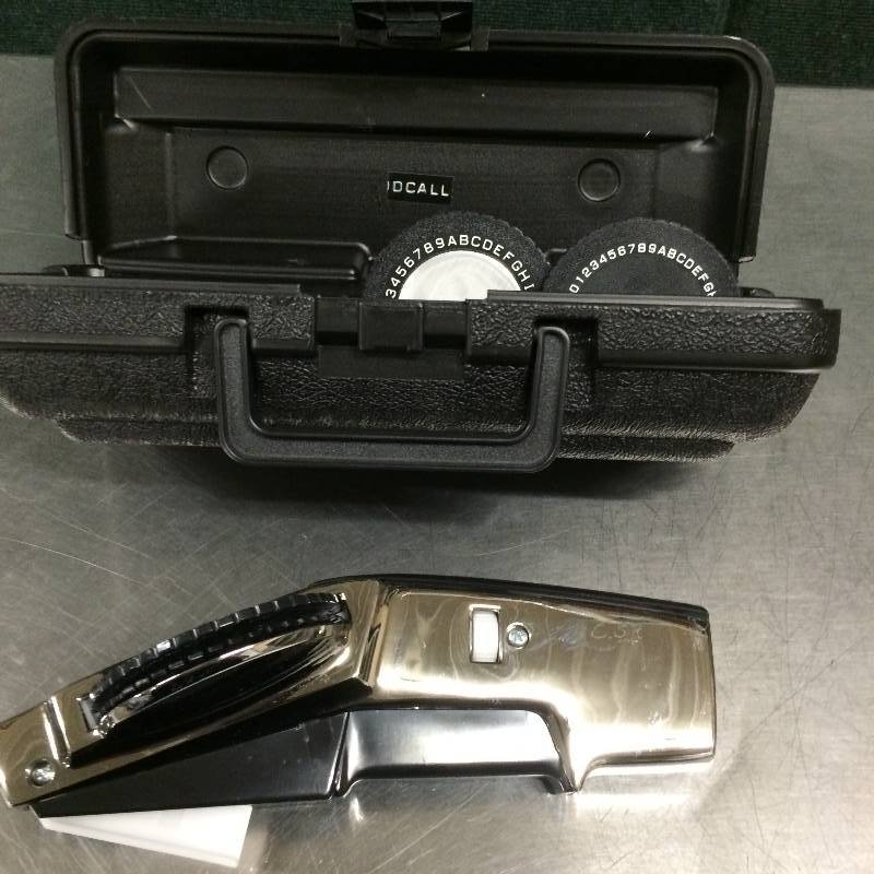 lot 22 image: Vintage Chrome & Black DYMO Professional Model 1570 Tapewriter Label Making System w Case - Excellent Condition