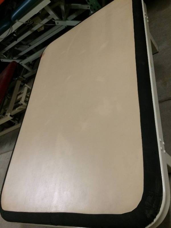 lot 72 image: WOW Retails $2000 Tri W-G TG1632S 6 Foot 18 High Physical Therapy Bariactric Mat Padded Treatment Table - Galvinized Steel 1000lb Capacity - Excellent Condition
