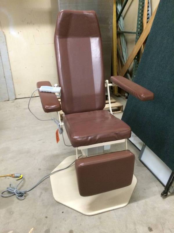 lot 75 image: WOW Retails Used $1500 Motorized Power 8677 Power Phlebotomy  ENT Chair Professional Physical Therapy Physicians Adjustment Treatment Hi  Low Table Massage Therapy Energy Chokra Reiki Chair Turns Into Table With Arms - Excellent Working Condition