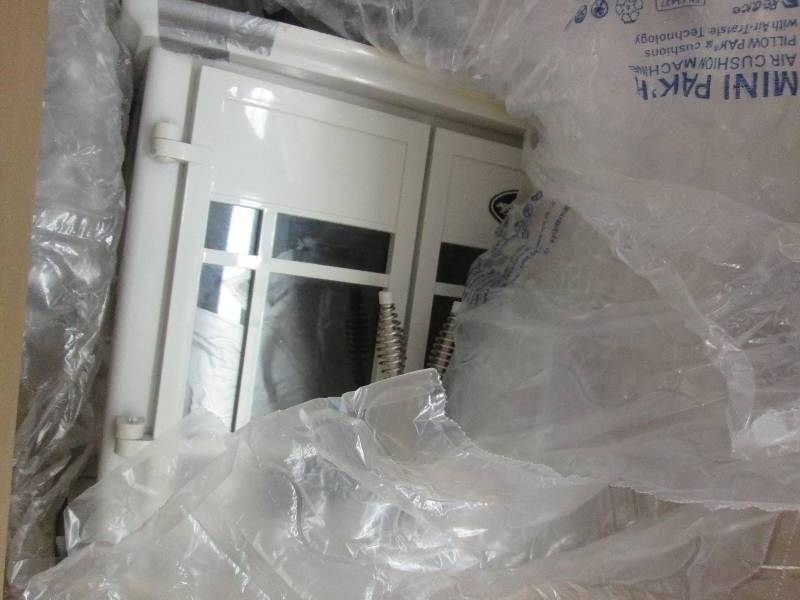 White Electric Fireplace open box r...
