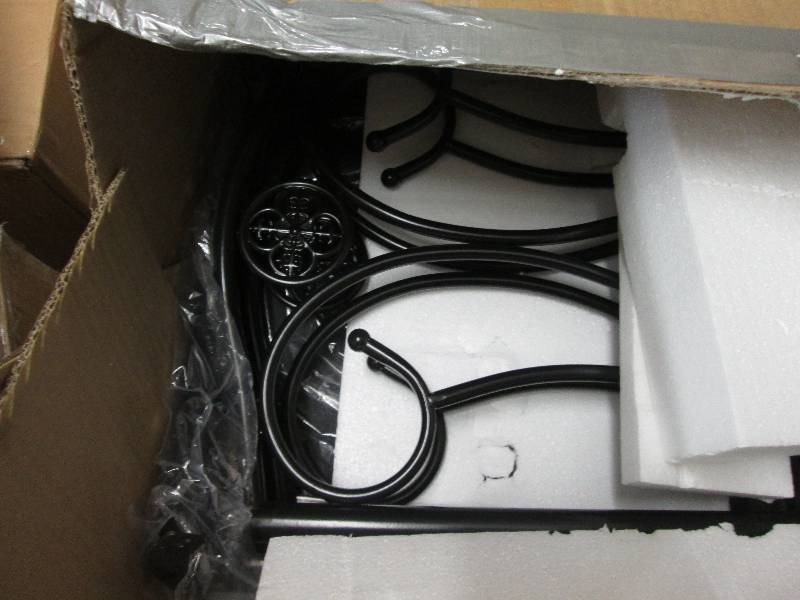 Set of 4 Dining Chairs no table , o...