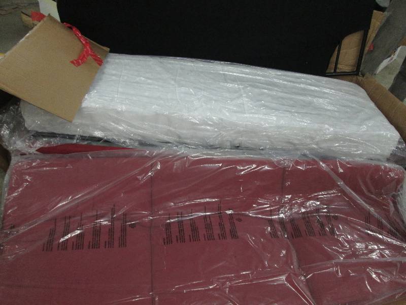 Super Plush Sofa Sleeper Red - no s...