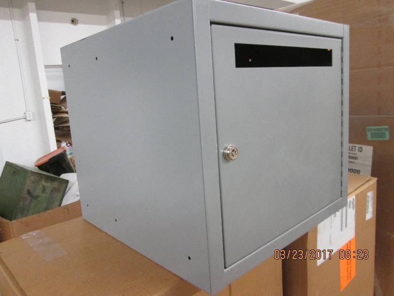 2 new lock boxes keys included...