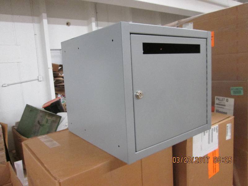 2 new lock boxes keys included...