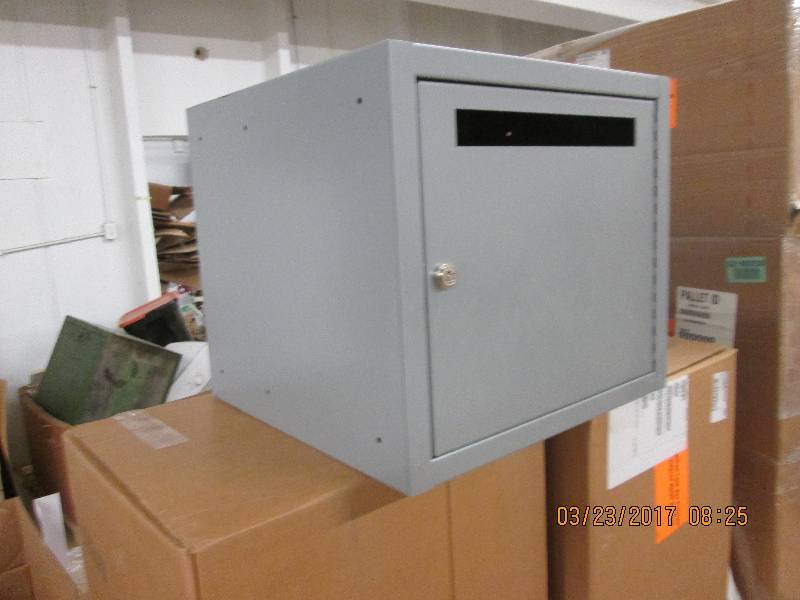 2 new lock boxes keys included...