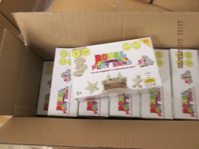 1 case of 127.05oz boxes of royal ...