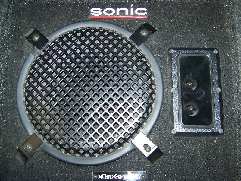 lot 37 image: Sonic, M110T, Stage Monitor  Speaker