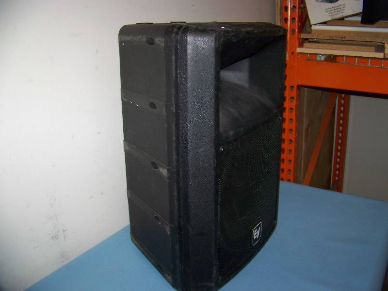 lot 39 image: Electro-Voice (EV), SX300, 12, 2-Way, 300W, Passive, Full Range Speaker