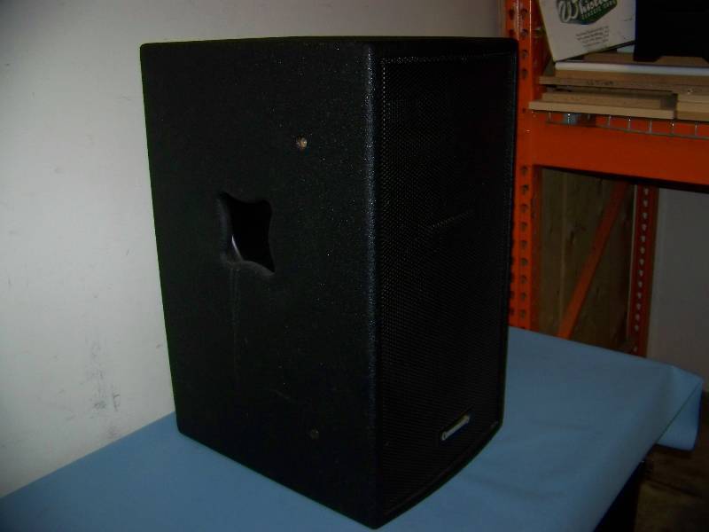 lot 46 image: Community, TD2212, 15, 2-Way, Full-Range, Professional Speaker  Loudspeaker
