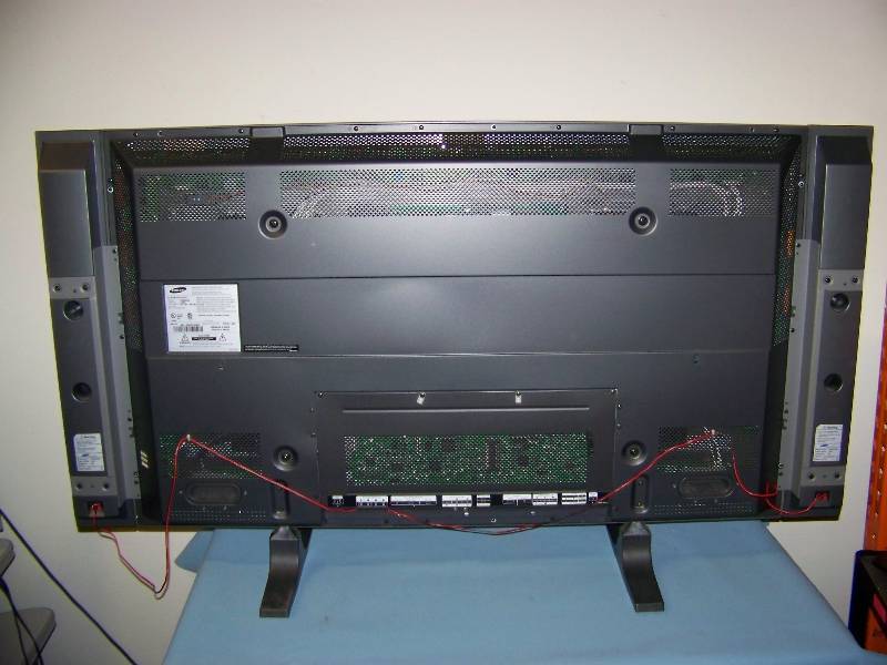lot 5 image: 50, Samsung, HD Plasma Display  Monitor with External Speakers, Stand and Remote Control