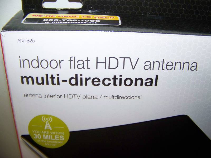 lot 81 image: RCA, Indoor, Flat, Multi-Directional, HDTV Antenna