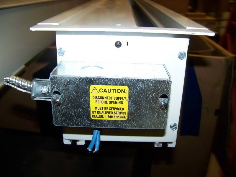 lot 165 image: Da-Lite, Powered, Projection  Movie Screen