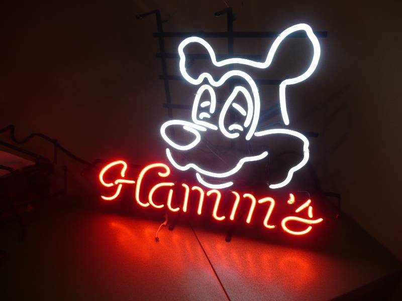 lot 1 image: Hamms Bear Beer Neon Light (Authentic & Original) Approx 26wide 21high - RARE & Very Good Condition