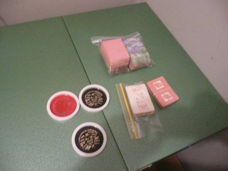lot 21 image: Vintage Old Las Vegas Playing Cards & Coasters - Some Very Rare - See Pictures