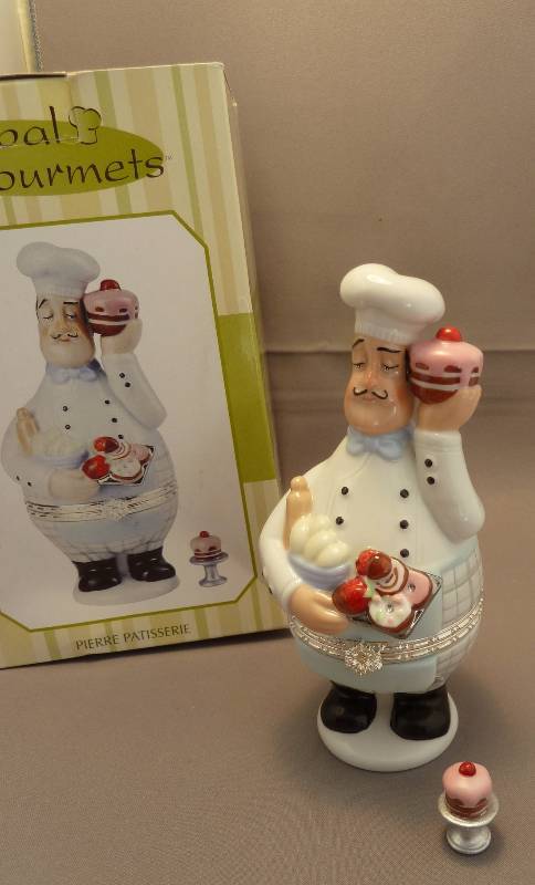 Qty 19 ChefBaker porcelain trinket - opens at the belly and there is a small cake inside