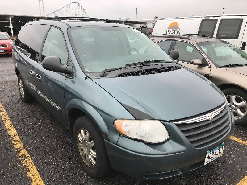 2005 Chrysler Town & Country Touring