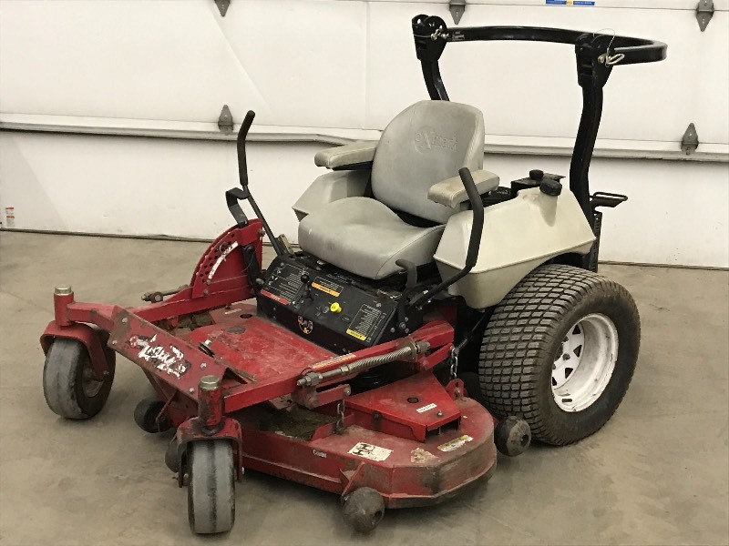 lot 4 image: Exmark Lazer-Z HP Commercial Mower