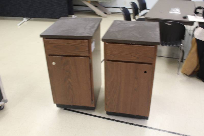 lot 171 image: Lot of (2) 1-Door w Pull-out Shelf 1-Drawer Locking Wood Wheeled Cabinets