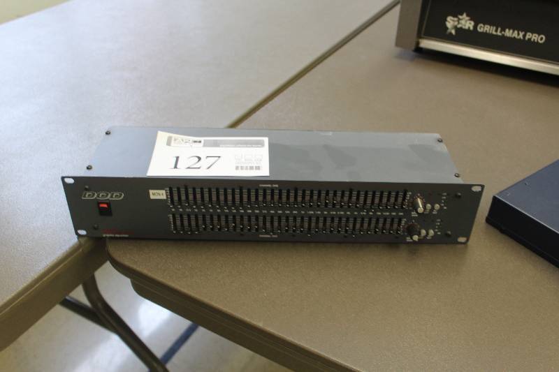 lot 127 image: DOD 2-Channel Graphic Equalizer