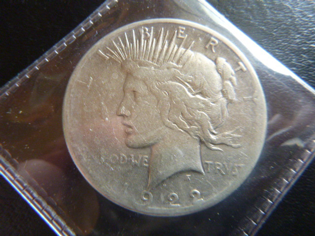 1922 S Silver Peace Dollar
