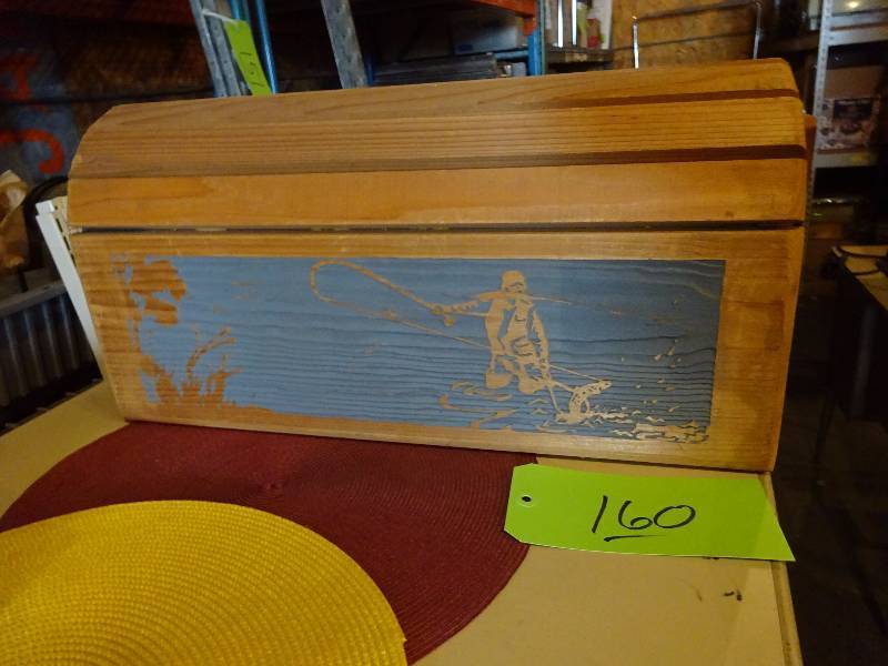 lot 160 image: Mailbox